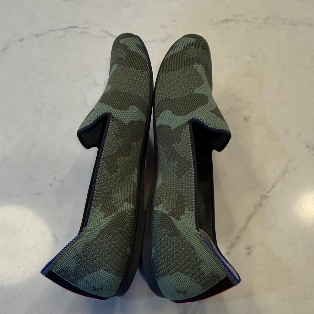 ROTHY'S 'The Loafer' Green Olive Camo Slip On Flats Size 8.5 - Picture 3 of 6